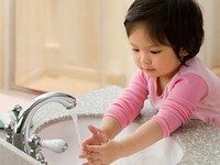 6 cách đơn giản phòng bệnh tay - chân - miệng cho trẻ