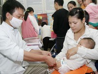 Tiêm vaccin sởi từ tháng nào là tốt nhất?
