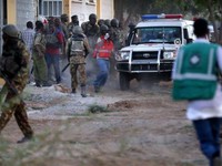 Kinh hoàng vụ thảm sát tại trường đại học ở Kenya, 147 người chết