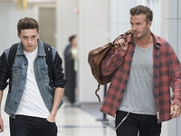 Con trai Beckham được đặc cách lên đội U18 của Arsenal