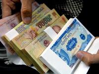 Thủ tướng: Nghiêm cấm đổi tiền lẻ “ăn” chênh lệch