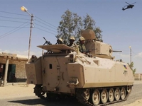 Phiến quân tấn công quân đội tại bán đảo Sinai Ai Cập, 44 người chết