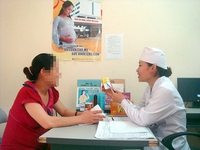 Phụ nữ mang thai nhiễm HIV được phép điều trị ARV sớm hơn