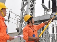 EVN lỗ thêm 16 ngàn tỷ: Điện tăng giá nhanh thôi?