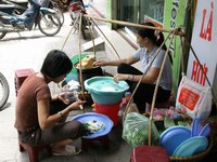Vì sao thức ăn dễ gây ngộ độc?