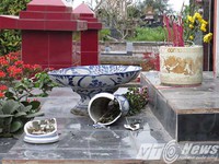 Hàng trăm ngôi mộ bị phá hoại trong một đêm ở Hải Phòng