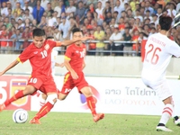 Thắng đậm U19 Lào, U19 Việt Nam đối đầu U19 Thái Lan tại chung kết