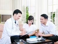 Lần đầu tiên mPOS - ứng dụng thanh toán thông minh được sử dụng trong y tế
