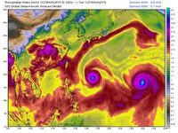Hình ảnh ấn tượng bão song sinh trên Thái Bình Dương