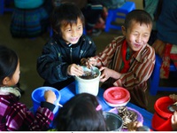 Làm rõ vì sao trẻ em thiếu đói
