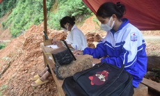 Qua phản ánh của báo Sức khỏe & Đời sống, học sinh Vân Kiều ở Quảng Bình thoát cảnh tìm sóng học online