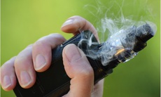 7 nguy cơ tiềm ẩn khi sử dụng thuốc lá điện tử