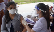 Quảng Bình: Tiêm vaccine phòng COVID-19 cho sinh viên Lào