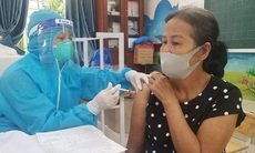 Tiêm vaccine phòng COVID-19 cho người dân trở lại TP.HCM