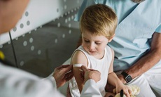 Những điều cần biết về vaccine Pfizer ngừa COVID-19 cho trẻ em dưới 12 tuổi