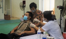 200 người khuyết tật tại Quảng Bình được tiêm vaccine phòng COVID-19