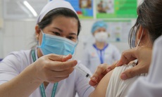 Chiều 31/10: Gần 79% người dân đã tiêm ít nhất 1 mũi vaccine phòng COVID-19; nhiều tỉnh có F0 trong cộng đồng