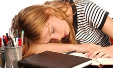 5 cách giúp cơ thể tỉnh táo, khỏe khoắn sau 1 đêm mất ngủ