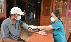 Khánh Hòa tiêm vaccine COVID-19 mũi 3, Đắk Lắk đẩy mạnh chống dịch