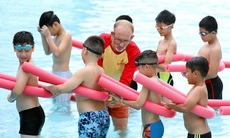 Học bơi và chống đuối nước, những kiến thức không chỉ dành cho VĐV 