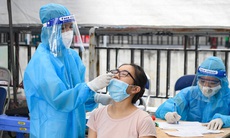 4 ngày sau sốt, đau họng, cô gái trẻ ở quận Thanh Xuân phát hiện mắc COVID-19, Hà Nội thêm 8 ca