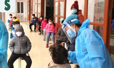 Hải Dương vượt ngưỡng 3.000 ca, một địa phương ở Quảng Ninh cho học sinh dừng đến trường 