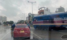 Vụ tàu vào ga Sài Gòn dừng khẩn: Lộ bất cập đóng gác chắn đường ngang