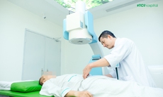 Bóc "quả trứng vịt" nằm trọn trong bàng quang người bệnh