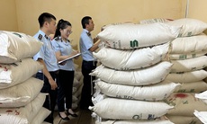 Liên tiếp bắt giữ nhiều vụ buôn lậu đường cát vào Việt Nam