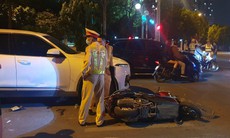Hà Nội: Tai nạn liên hoàn giữa ô tô và xe máy khiến nhiều người bị thương