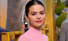 Căn bệnh lupus ban đỏ khiến Selena Gomez 'đau đớn khắp cơ thể' nguy hiểm thế nào?