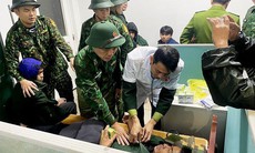 Cứu 7 ngư dân gặp nạn trên biển Hà Tĩnh
