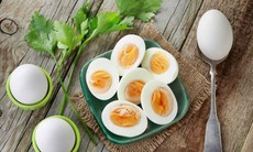 Cho trẻ ăn trứng đúng cách đảm bảo dinh dưỡng