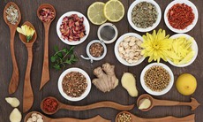 5 bài thuốc hỗ trợ điều trị viêm phổi mùa lạnh