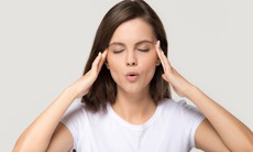 7 bài tập thở hỗ trợ giảm đau đầu