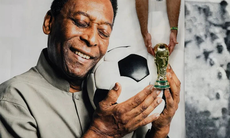 Vua bóng đá Pele: Từ cậu bé nghèo vô danh đến cầu thủ giỏi nhất mọi thời đại