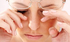 Điều trị khô mắt, tiềm năng của các phương pháp chữa mới