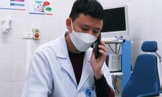 Bác sĩ trẻ đồng hành cùng F0: 'Không bỏ lỡ cuộc điện thoại nào'