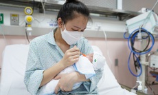 Ngân hàng sữa mẹ đầu tiên tại Hà Nội: Mang lại cơ hội sống cho trẻ sơ sinh bệnh nặng