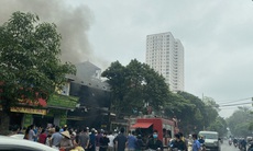 Hà Nội: Cháy lớn thiêu rụi cửa hàng điện thoại trên đường Phan Trọng Tuệ