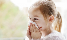 Thời tiết giao mùa, trẻ em dễ mắc các bệnh đường hô hấp hơn người lớn