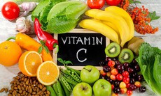 Vitamin nào có lợi cho người sốt xuất huyết?