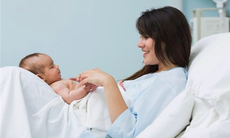 Phụ nữ sau sinh nên bổ sung canxi thế nào tốt cho cả mẹ và bé?