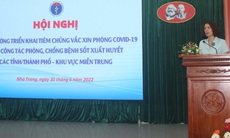 Các tỉnh miền Trung cần dốc sức đẩy nhanh tiêm vaccine phòng COVID-19