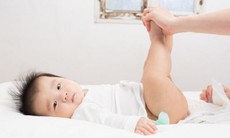 Dùng thuốc thụt hậu môn ở trẻ bị táo bón khi nào?