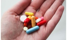 Dùng nhiều thuốc cùng lúc làm tăng số ca nhập viện, có hạn chế dùng thuốc được không?