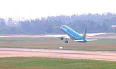 Máy bay của Vietnam Airlines chở 111 hành khách phải hạ cánh khẩn cấp