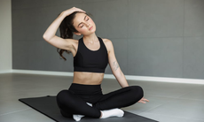 Muốn khỏe đẹp, đừng bỏ qua 5 bài tập giãn cơ buổi sáng