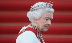 Ai sẽ là người kế nhiệm ngai vàng Anh sau khi Nữ Hoàng Elizabeth II qua đời?