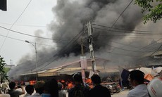 Cháy lớn tại chợ dân sinh Hưng Yên